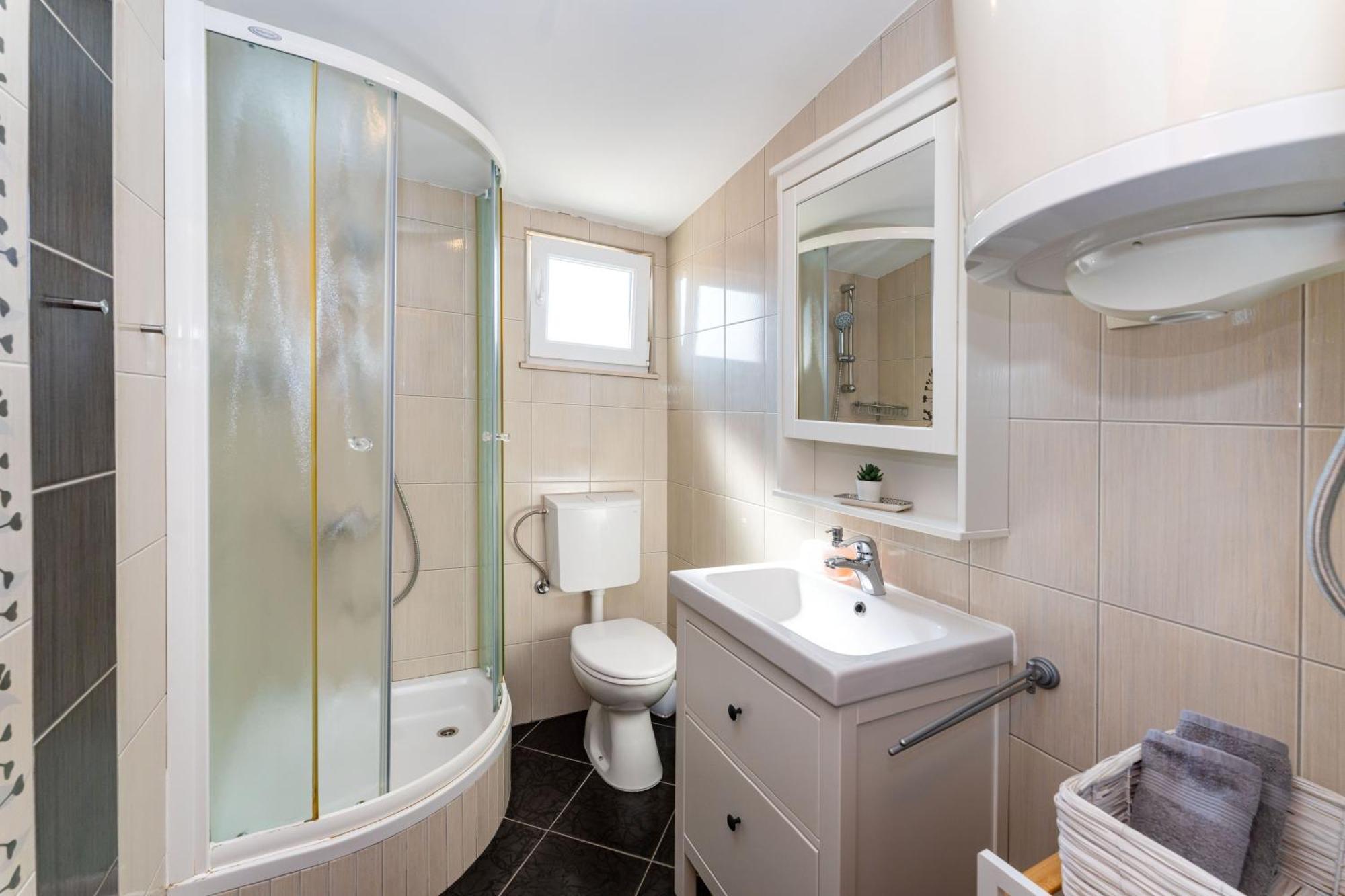 Apartmenthouse Ivana Бетина Екстер'єр фото